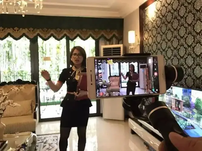 妲己直播用户评价头像展示图